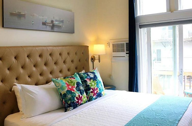 Camden Riverhouse Hotel and Inn