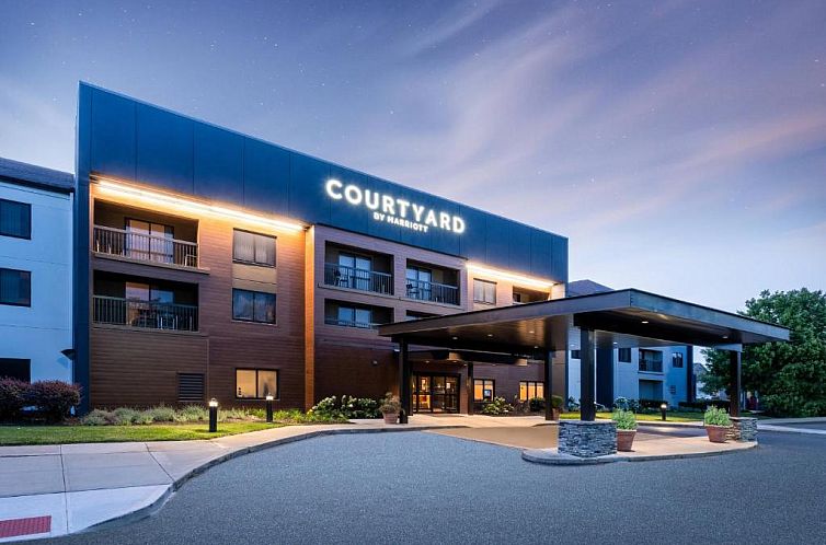 Courtyard Columbus Airport