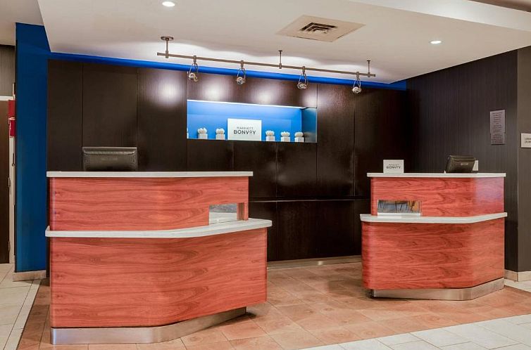 Courtyard Columbus Airport