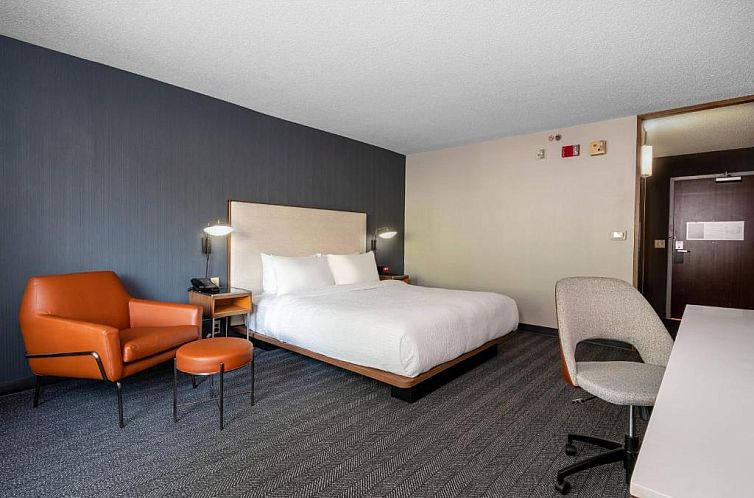 Courtyard Columbus Airport