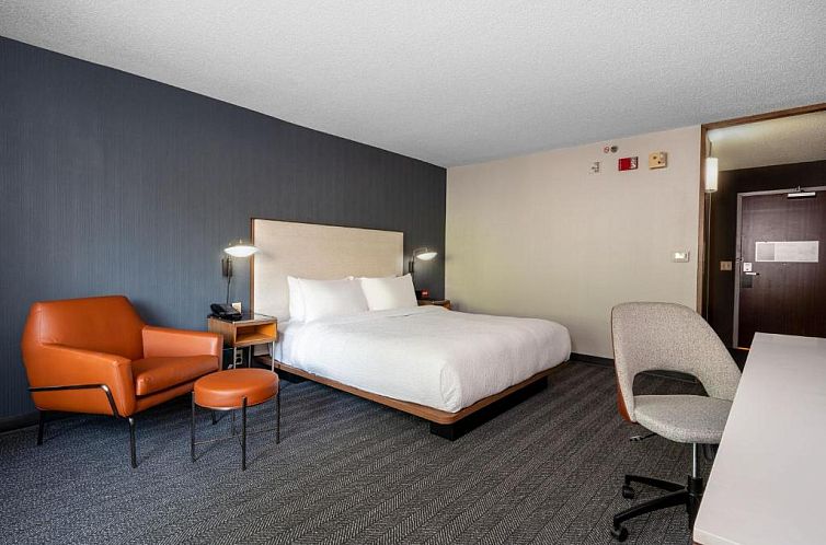 Courtyard Columbus Airport