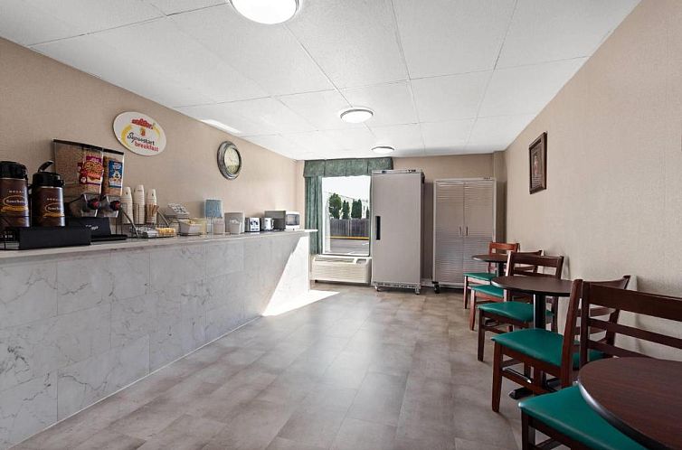 Super 8 by Wyndham Columbus