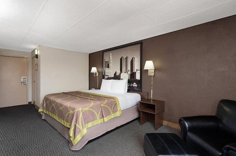Super 8 by Wyndham Columbus