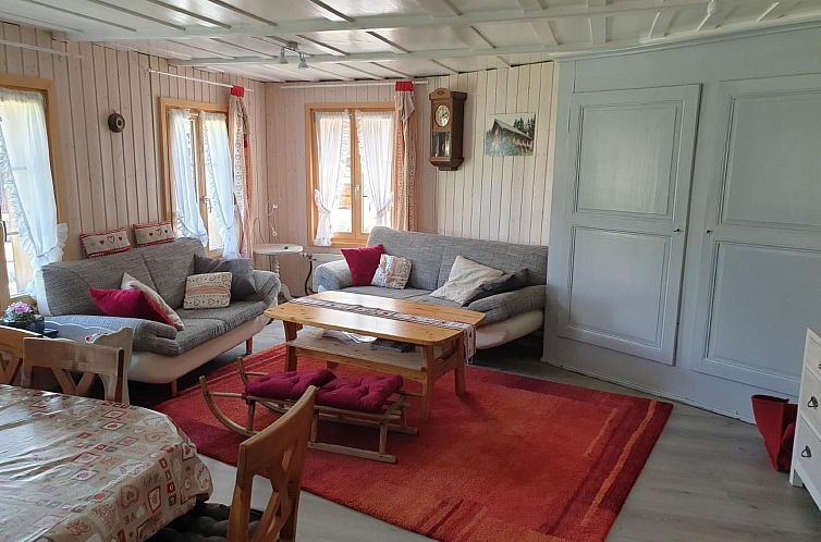 Appartement Familienchalet in Saanen – Gstaad