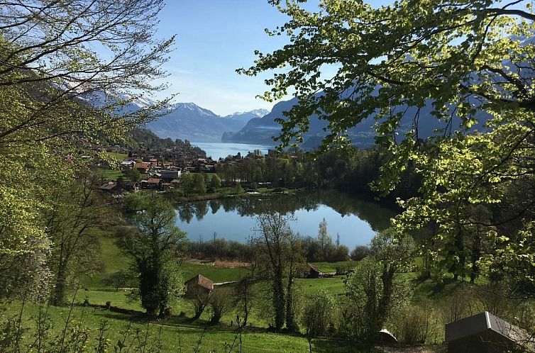 Vakantiehuis Chalet-Hausteil mit Garten im Dorfkern