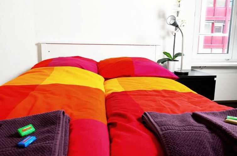 Appartement ZH Cranberry lV - Oerlikon HITrental Apartment