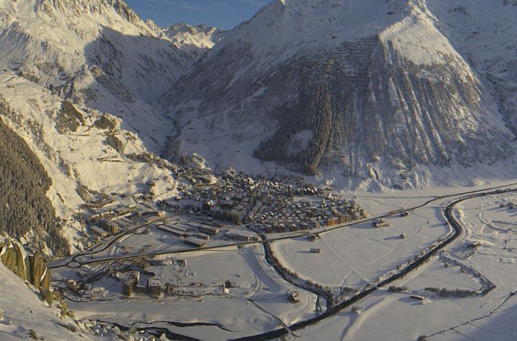 Appartement modern eingerichtete Ferienwohnung in Andermatt