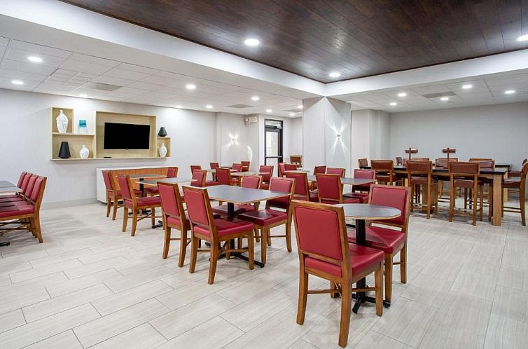 Holiday Inn Express Hotel & Suites Fort Wayne, an IHG Hotel
