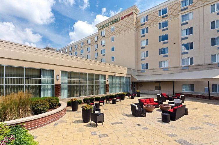 Courtyard Fort Wayne Downtown at Grand Wayne Convention Cent