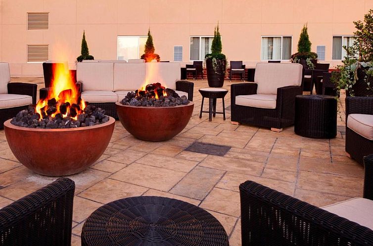 Courtyard Fort Wayne Downtown at Grand Wayne Convention Cent
