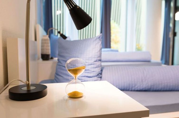 Appartement LU Schatzturm I - Allmend HITrental Apartment