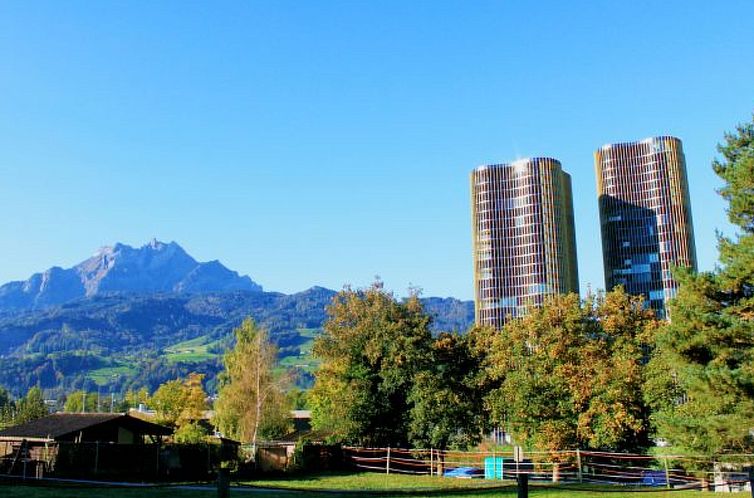 Appartement LU Schatzturm I - Allmend HITrental Apartment