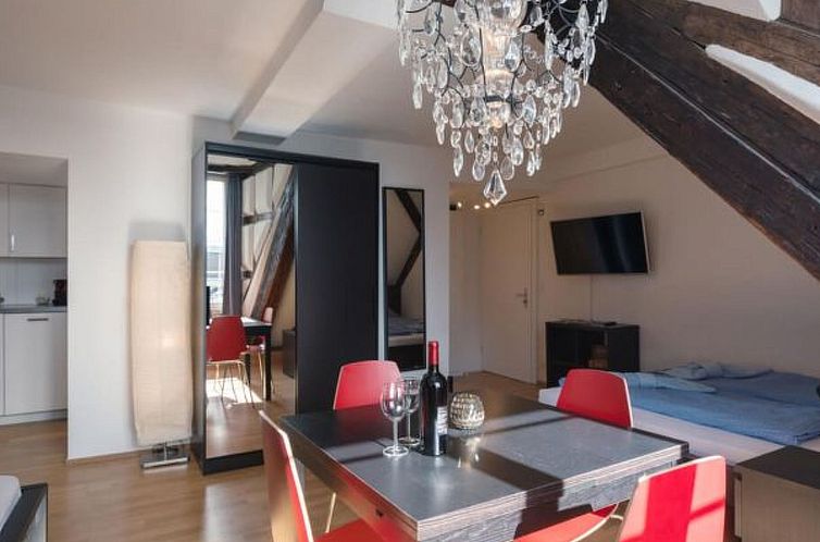 Appartement LU Mars IVa - Chapel Bridge HITrental Apartment