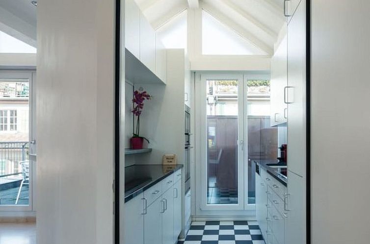 Appartement LU Sun IV - Chapel Bridge HITrental Apartment