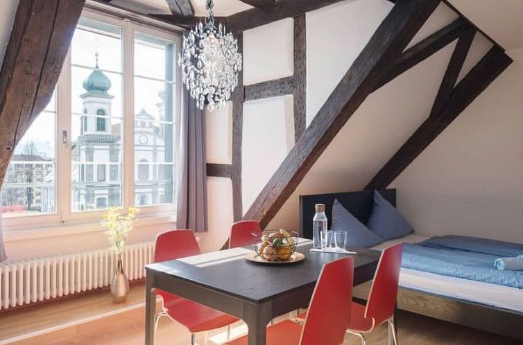 Appartement LU Mars IVb - Chapel Bridge HITrental Apartment