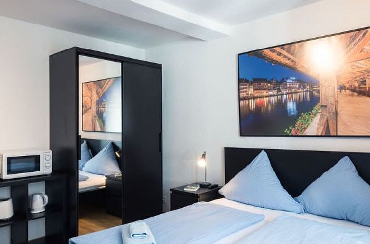 Appartement LU Pluto lV - Old Town HITrental Apartment