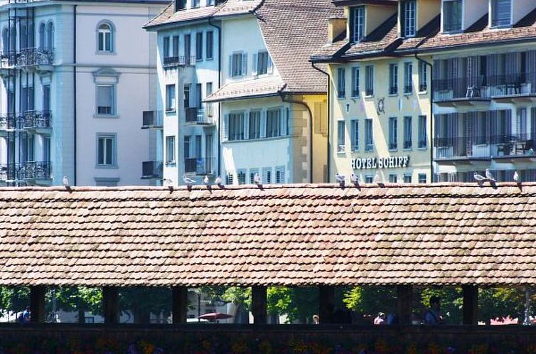 Appartement LU Saturn lll - Chapel Bridge HITrental Apartmen