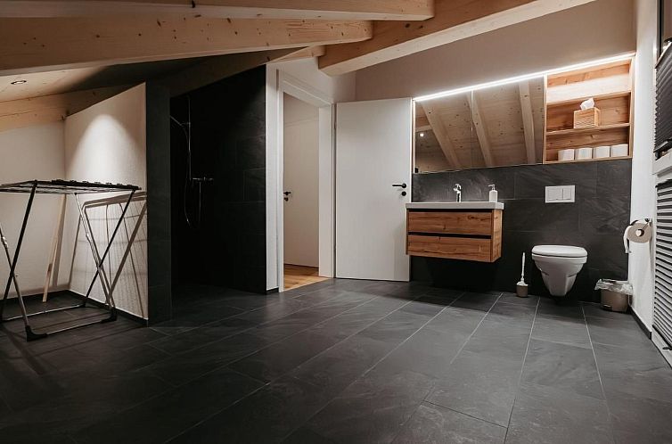 Appartement Moderne Ferienwohnung ROTHORN mit 2 Schlafzimmer