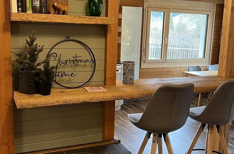 Appartement Berg-Ferienwohnung  im Chalet  Zirbeli