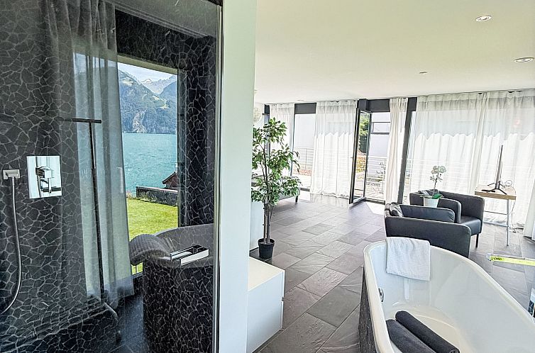Vakantiehuis Villa am See 5 / Beach House