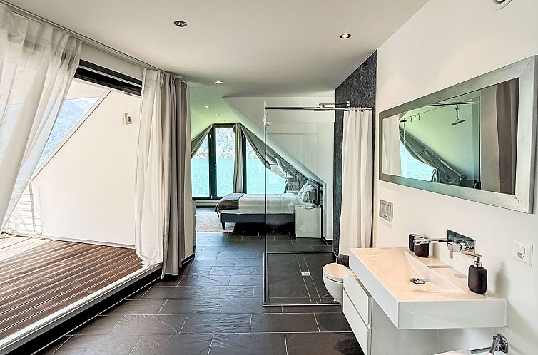 Vakantiehuis Villa am See 5 / Beach House