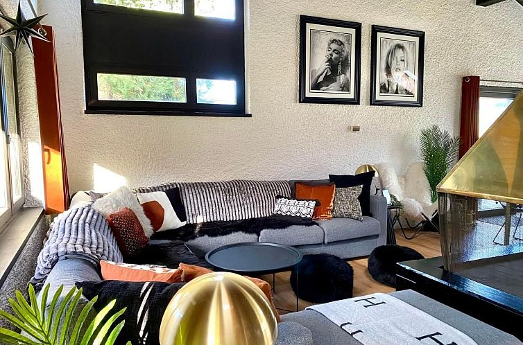 Vakantiehuis Chalet mit Garten, Grill und Terrasse