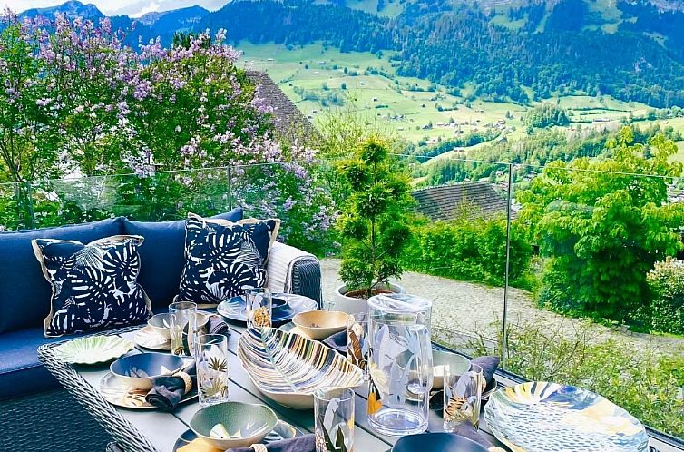 Vakantiehuis Chalet mit Garten, Grill und Terrasse