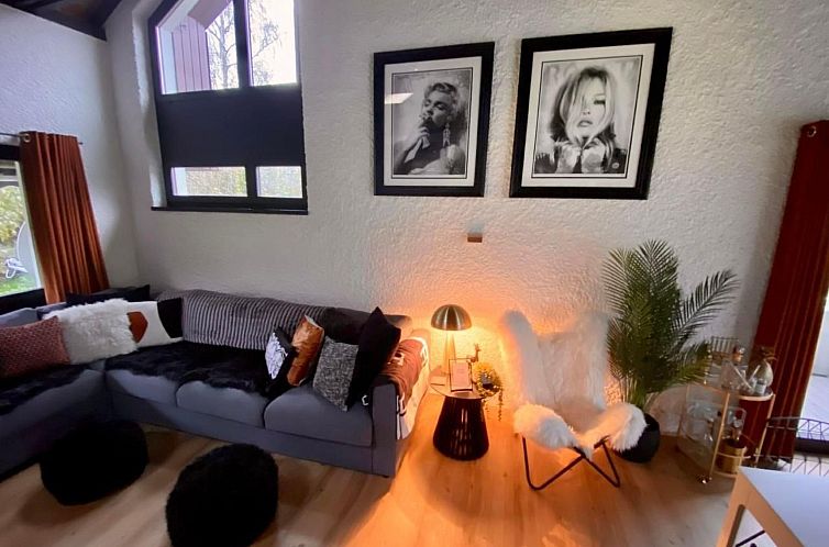 Vakantiehuis Chalet mit Garten, Grill und Terrasse