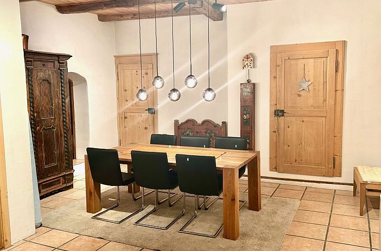 Appartement Chasa Stupan 1. Obergeschoss, (Ardez).