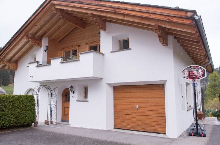 Guest house 18210812 - Apartment Under Gräub / Grisons - Appartement Familienunterkunft Furnerschhus Churwalden für 
