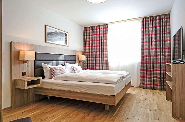 Appartement Pradas Resort - 2.5 Zimmer Premium