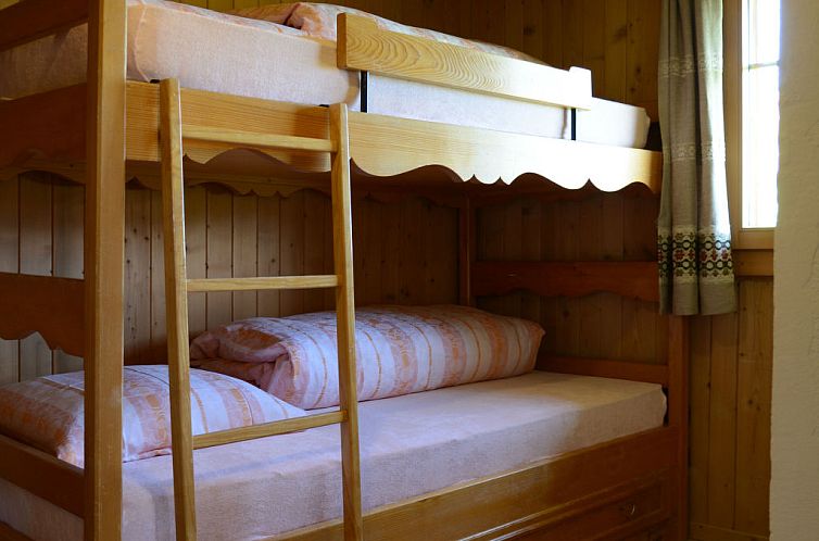 Appartement Maiensäss Plumarscha Friberg, Brigels, (Breil/B