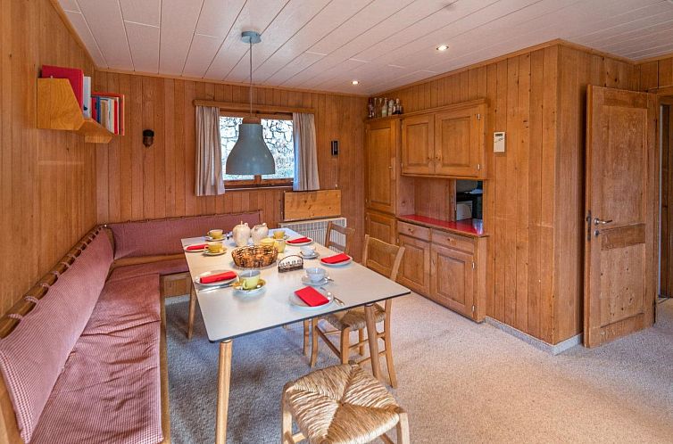 Appartement 6-Zimmer Liebhaber Chalet, 150m2 mit Terrasse