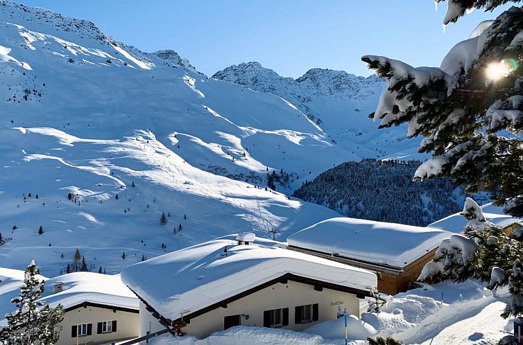 Appartement 8-Zimmer Berghaus in Innerarosa, 170 m2