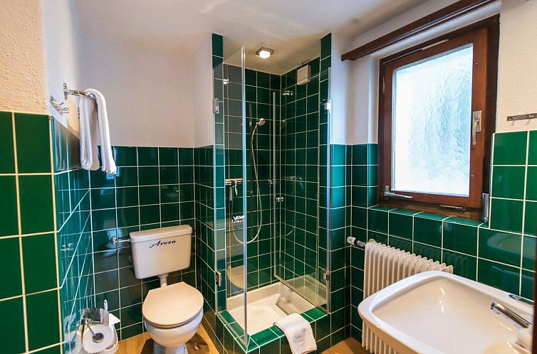Appartement 8-Zimmer Berghaus in Innerarosa, 170 m2
