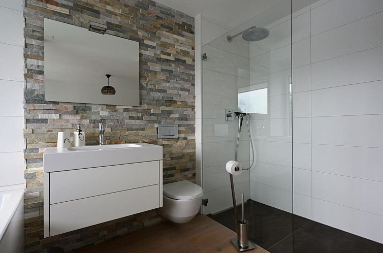 Appartement 3.5 Zimmer Luxusferienwohnung, 2 Schlafzimmer