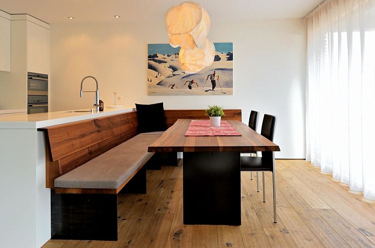 Appartement 96 m2 Ferienwohnung mit überdecktem Balkon