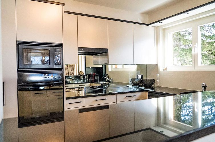Appartement 3.5 Zimmer Wohnung mit Südbalkon, 4 Betten