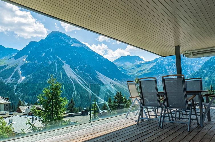 Appartement 130m2 Luxuswohnung mit grossem Balkon, 7 Persone