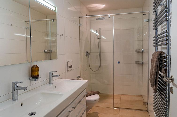 Appartement 130m2 Luxuswohnung mit grossem Balkon, 7 Persone