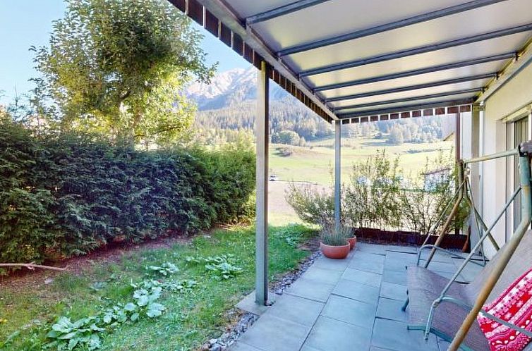 Appartement 3.5 Zimmer Ferienwohnung Piz Linard Lantsch Lenz
