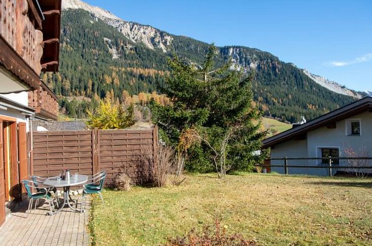 Appartement Arnika Family Accommodation in Lantsch-Lenz – 