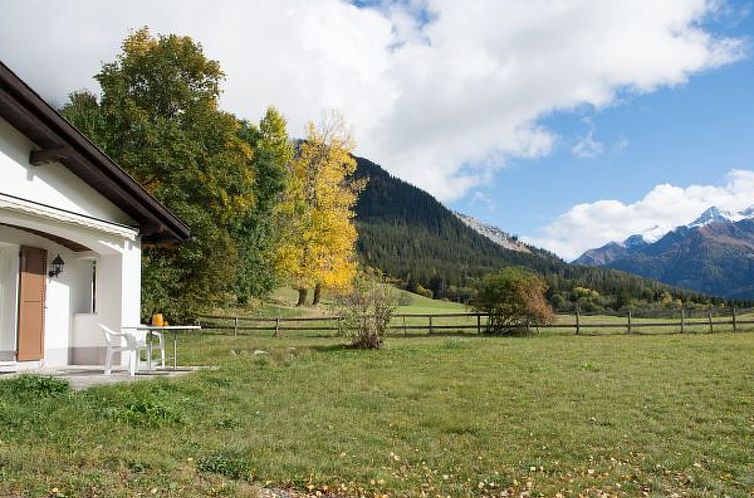 Vakantiehuis mit Garten Tgeasa Schilendra-Lantsch/Lenz