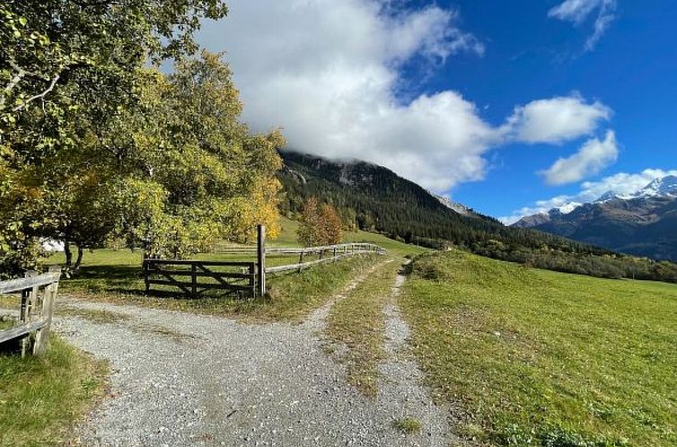 Vakantiehuis mit Garten Tgeasa Schilendra-Lantsch/Lenz