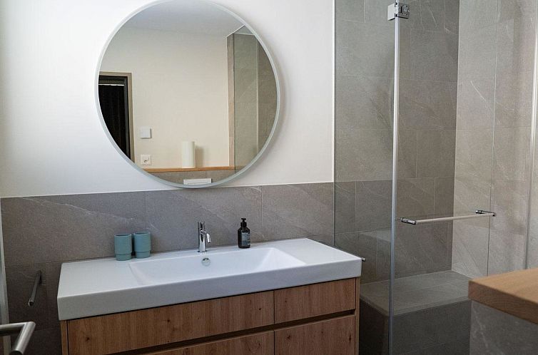 Appartement Appartemen, Dusche und Bad, WC, 6-Bettwohnung