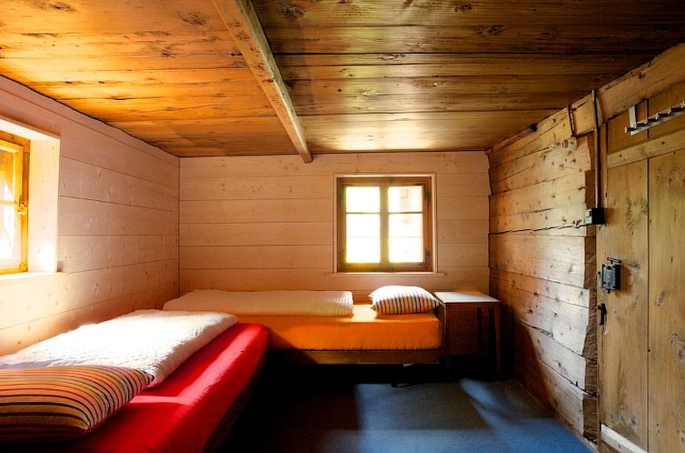 Appartement Tgèsa Surrein Giassa10