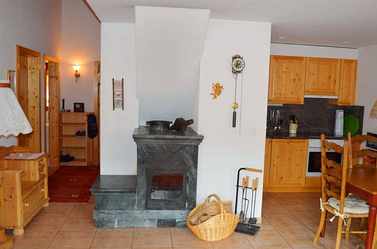 Appartement Tgèsa Bostgé Grubenmann, (Sedrun).
