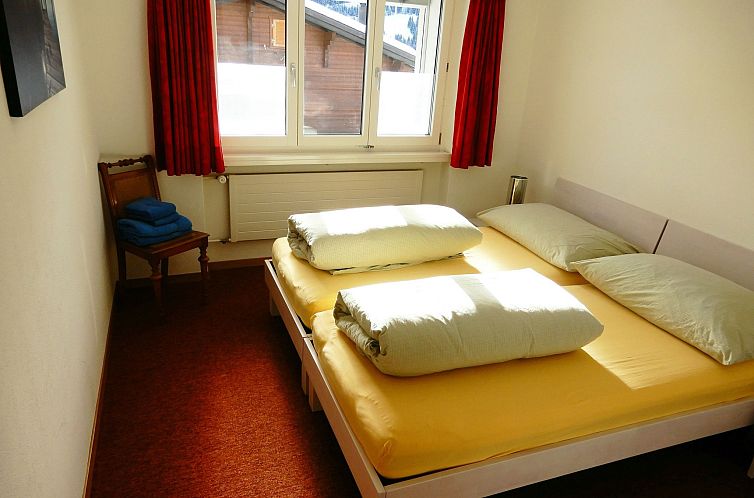 Appartement Tgèsa Pazzola Huonder-Monn, (Bugnei/Sedrun).