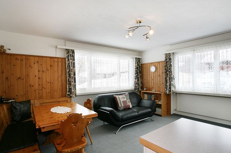 Appartement Tgèsa Pazzola Huonder-Monn, (Bugnei/Sedrun).