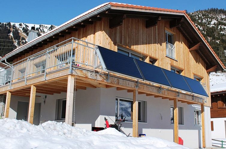 Appartement Tgèsa Pazzola Huonder-Monn, (Bugnei/Sedrun).